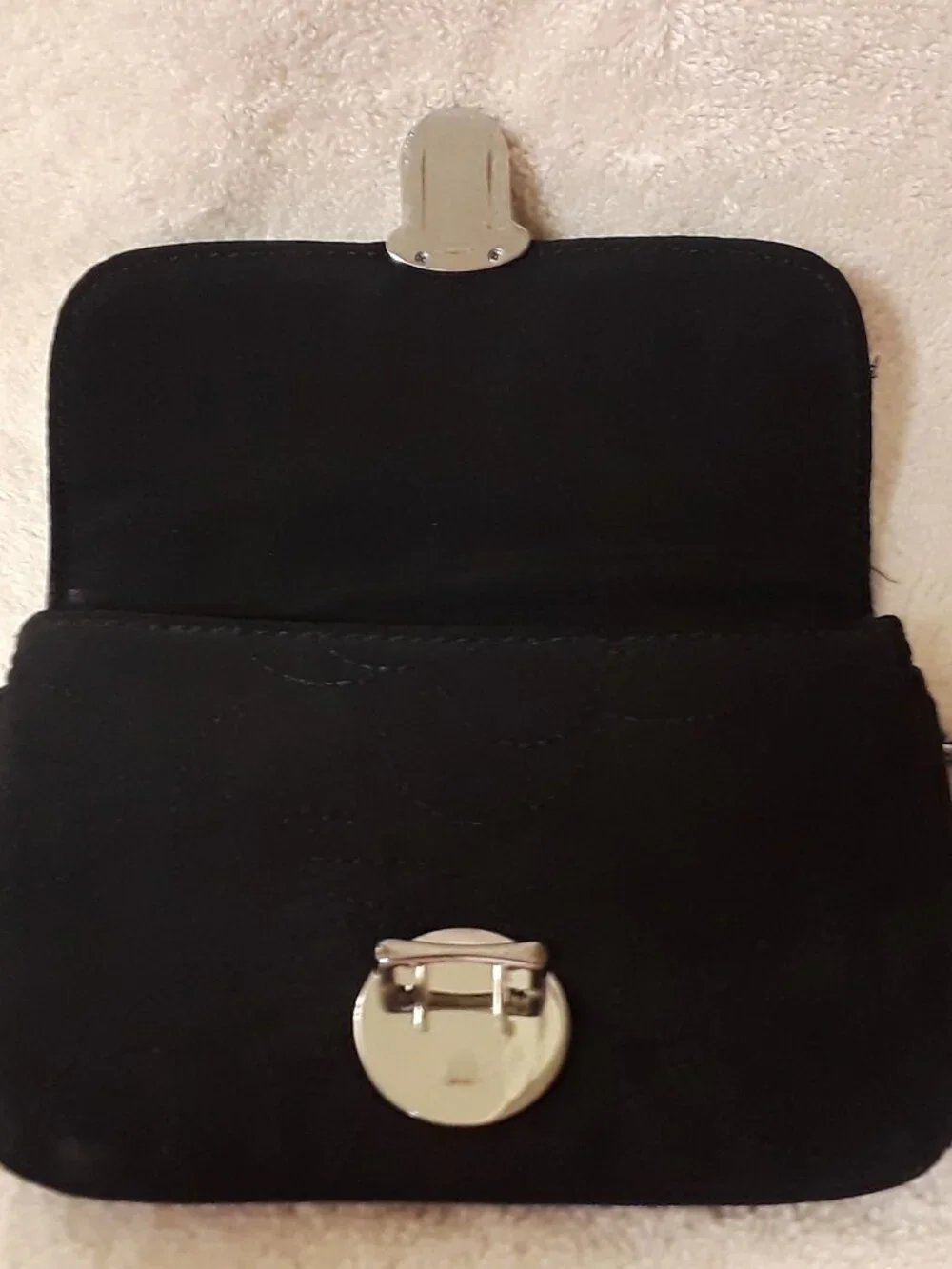 Vera Bradley Solid Black Quilted Pushlock ID Case Wallet Lemon Riveted Flap